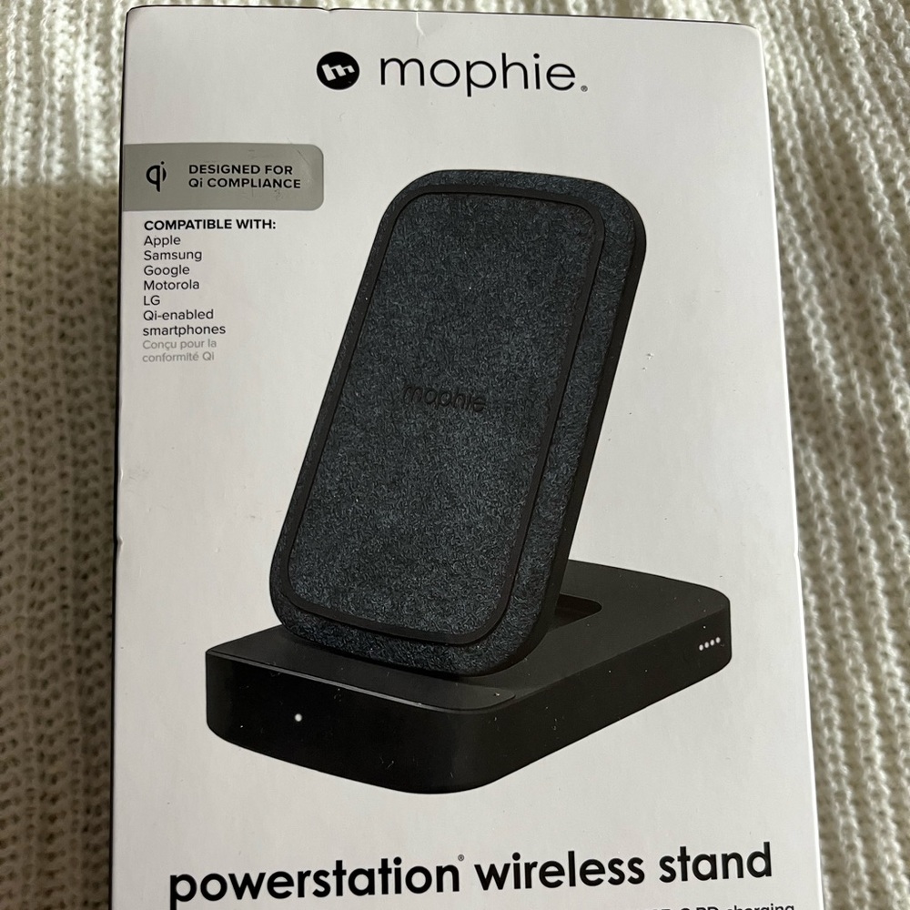 Mophie Power Station Wireless Stand